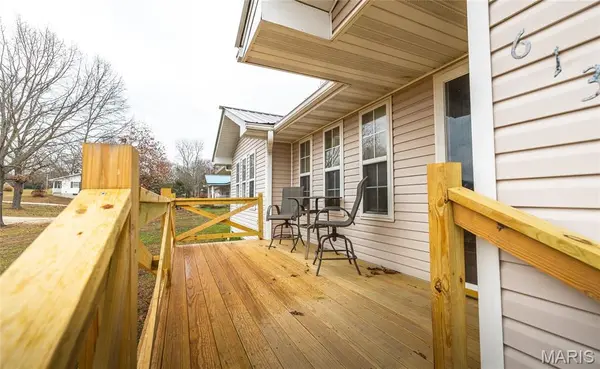 613 Joyner LN, Mountain View, MO 65548