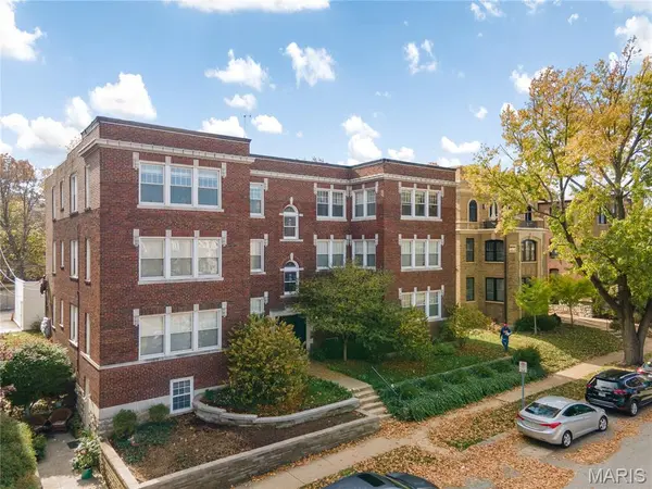 6226 Southwood AVE #2E, St Louis, MO 63105