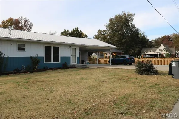 103 Calvin, Matthews, MO 63867