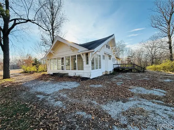 9305 Us Highway 51, Ashley, IL 62808