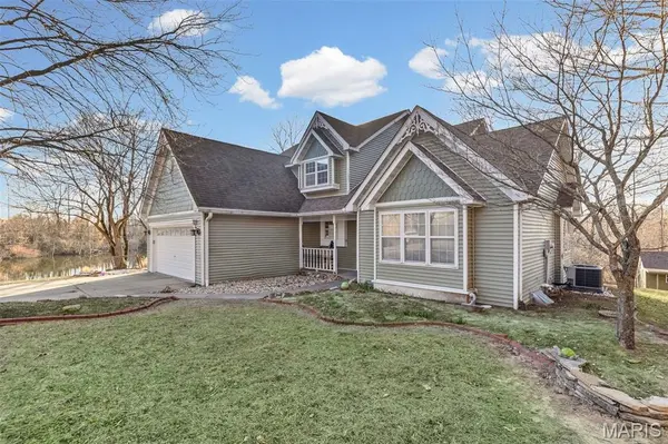 6111 Tara LN, Collinsville, IL 62234