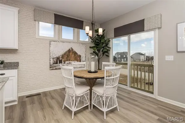 3043 Eagle Branch CIR, St Paul, MO 63366