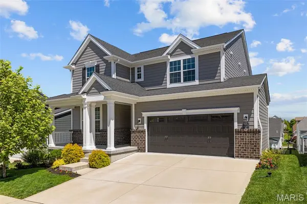 17129 Centaur Station DR, Wildwood, MO 63040