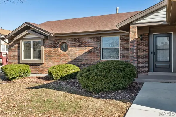 3705 Dax LN, Bridgeton, MO 63044