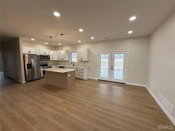 11290 Green Acres Trail, Hannibal, MO 63401