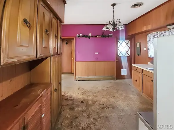 603 Ray AVE, Christopher, IL 62622