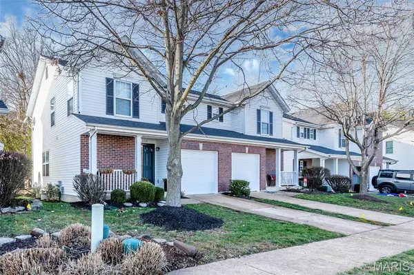 1069 Big Bend Crossing DR, Manchester, MO 63088