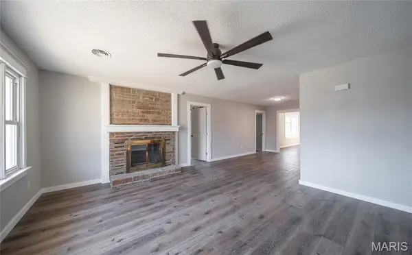 203 Bell AVE, Waynesville, MO 65583