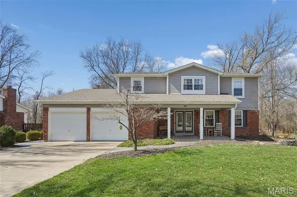 1525 Virginia DR, Ellisville, MO 63011