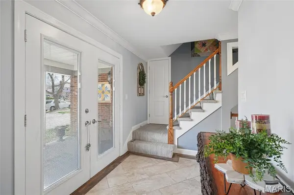 1525 Virginia DR, Ellisville, MO 63011