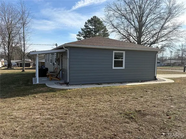 16 Spruce ST, Viburnum, MO 65566