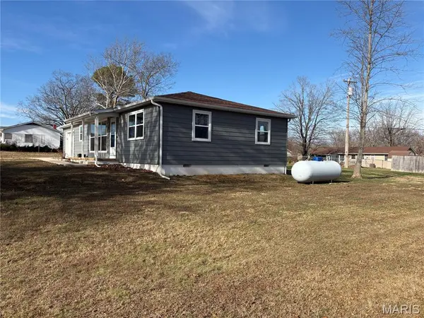 16 Spruce ST, Viburnum, MO 65566