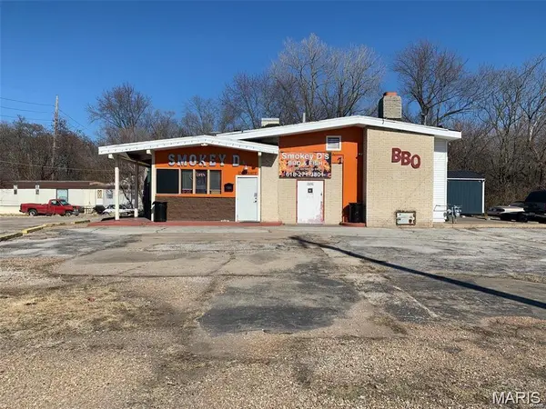 3801 Saint Clair AVE, East St Louis, IL 62205