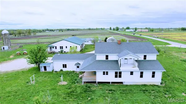 29595 State Highway 3, La Plata, MO 63549