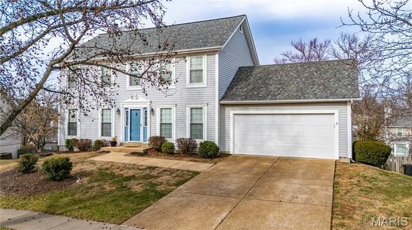 1333 Point Mariner DR, Fenton, MO 63026
