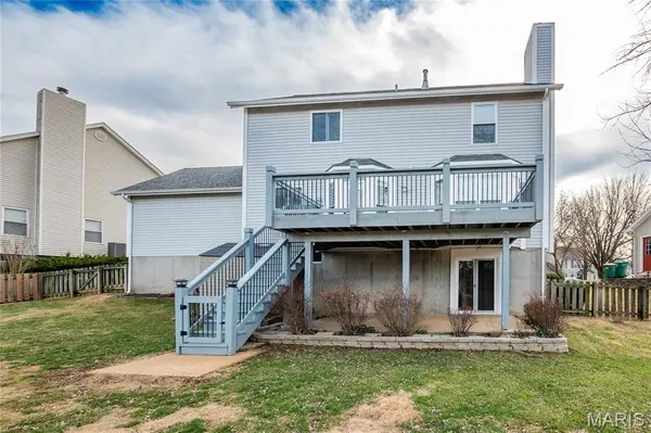 1333 Point Mariner DR, Fenton, MO 63026