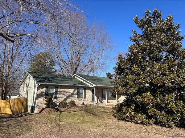 702 Shenandoah AVE, Cuba, MO 65453