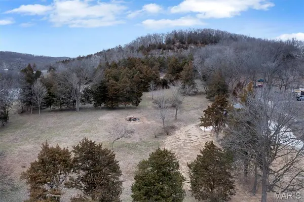 18531 S Fox Creek LN, Pacific, MO 63069