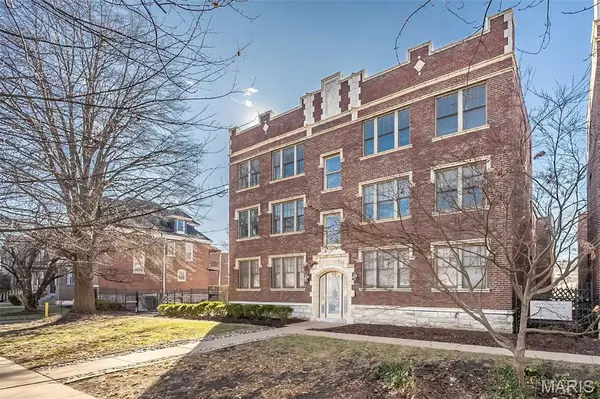 4220 McPherson AVE #304, St Louis, MO 63108