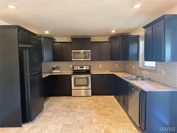 18 Wedgewood DR, Union, MO 63084