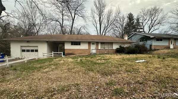 10164 Ventura DR, St Louis, MO 63136