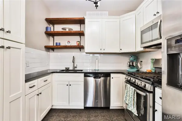 701 S Skinker BLVD #405, St Louis, MO 63105