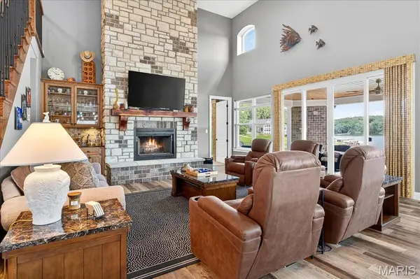 6020 N Lakeshore DR, Hillsboro, MO 63050