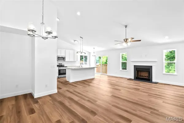 1724 Twelve Oaks PL, Pevely, MO 63070