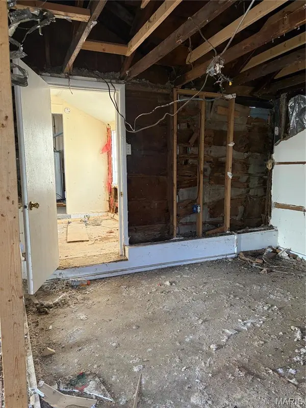 317 Mueller AVE, Ferguson, MO 63135