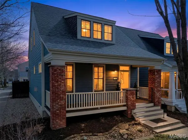 3217 E Arpent WAY, St Charles, MO 63301