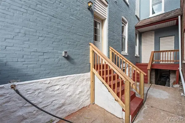 3244 Michigan AVE, St Louis, MO 63118