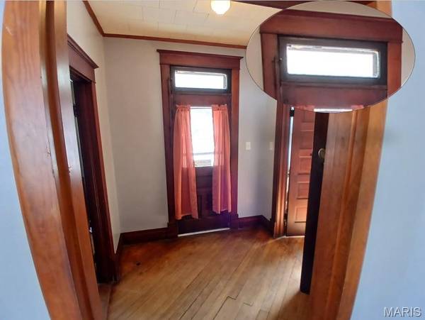 519 N Maple ST, Staunton, IL 62088