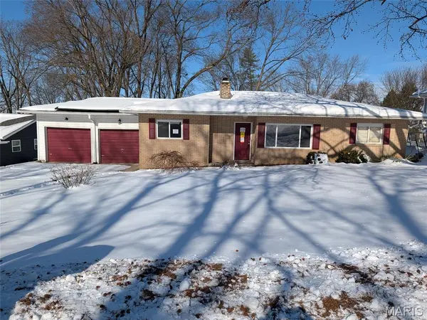 56 Judy DR, St Charles, MO 63301