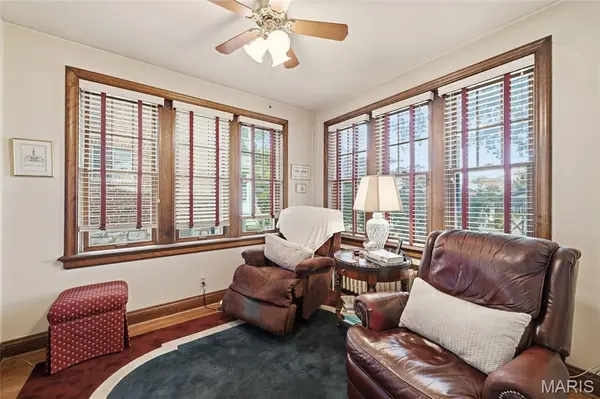 3839 Federer PL, St Louis, MO 63116