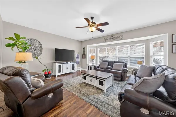 5563 Mirasol Manor WAY, Eureka, MO 63025