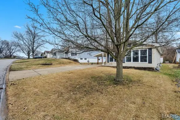 312 Ballwin AVE, Ballwin, MO 63021