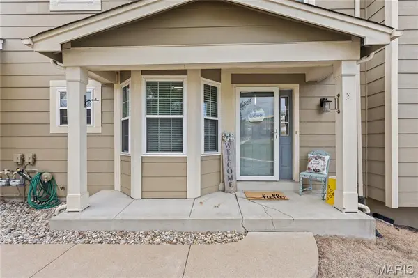 12075 Autumn Lakes DR, Maryland Heights, MO 63043