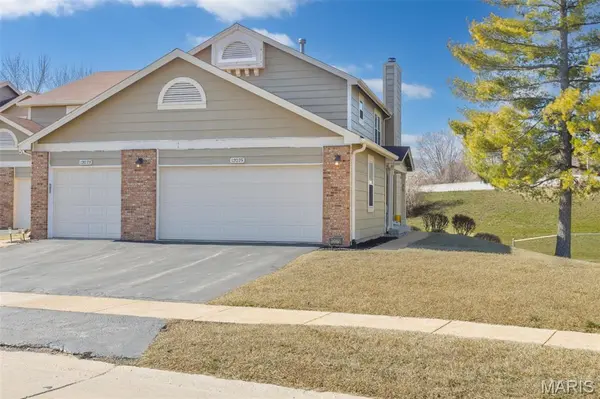 12075 Autumn Lakes DR, Maryland Heights, MO 63043