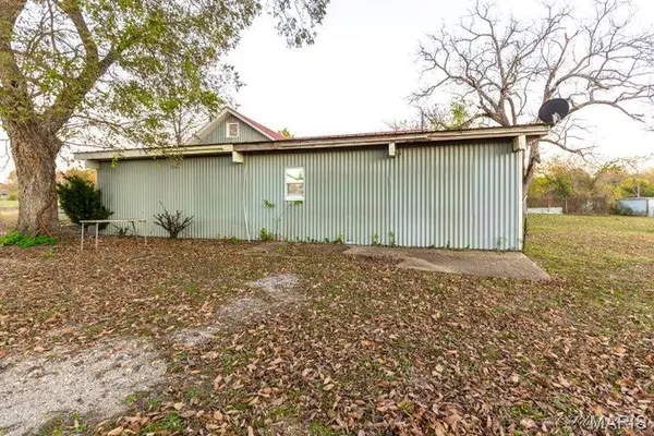 14140 County Road 6950, Moody, MO 65777