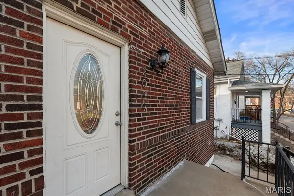 2039 Yale AVE, Maplewood, MO 63143