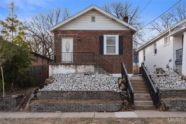 2039 Yale AVE, Maplewood, MO 63143
