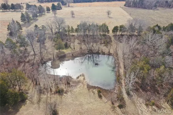 10399 Gibson RD, Bismarck, MO 63624