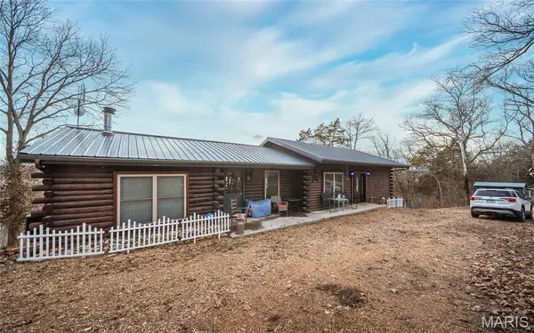 2585 River RD, Mount Sterling, MO 65062