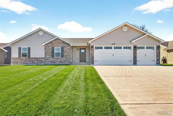 235 Winter Wheat DR, Wright City, MO 63390