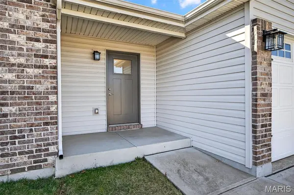 235 Winter Wheat DR, Wright City, MO 63390