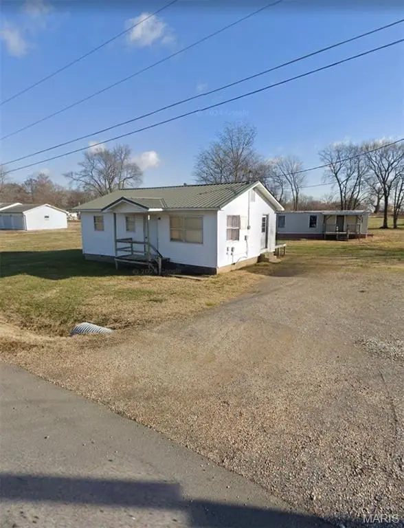 27726 Babler RD, Bell City, MO 63735