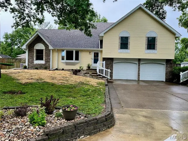 2204 Crestline DR, Kirksville, MO 63501