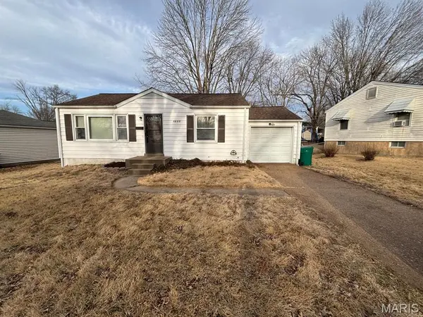 1219 Esquire DR, Bellefontaine Nghbrs, MO 63137