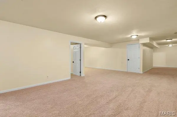 507 Woolf RD, Warrenton, MO 63383