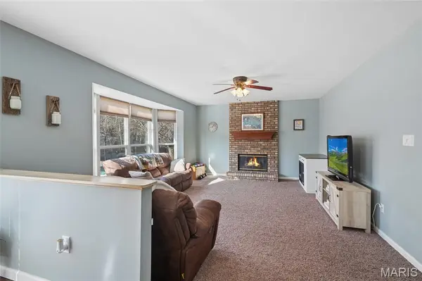 17114 Elm Trail DR, Eureka, MO 63025
